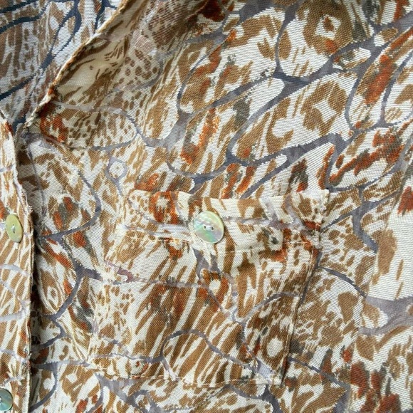 Hearts of Palm Women's Patterned Blouse - Brown and Tan - Picture 4 of 6